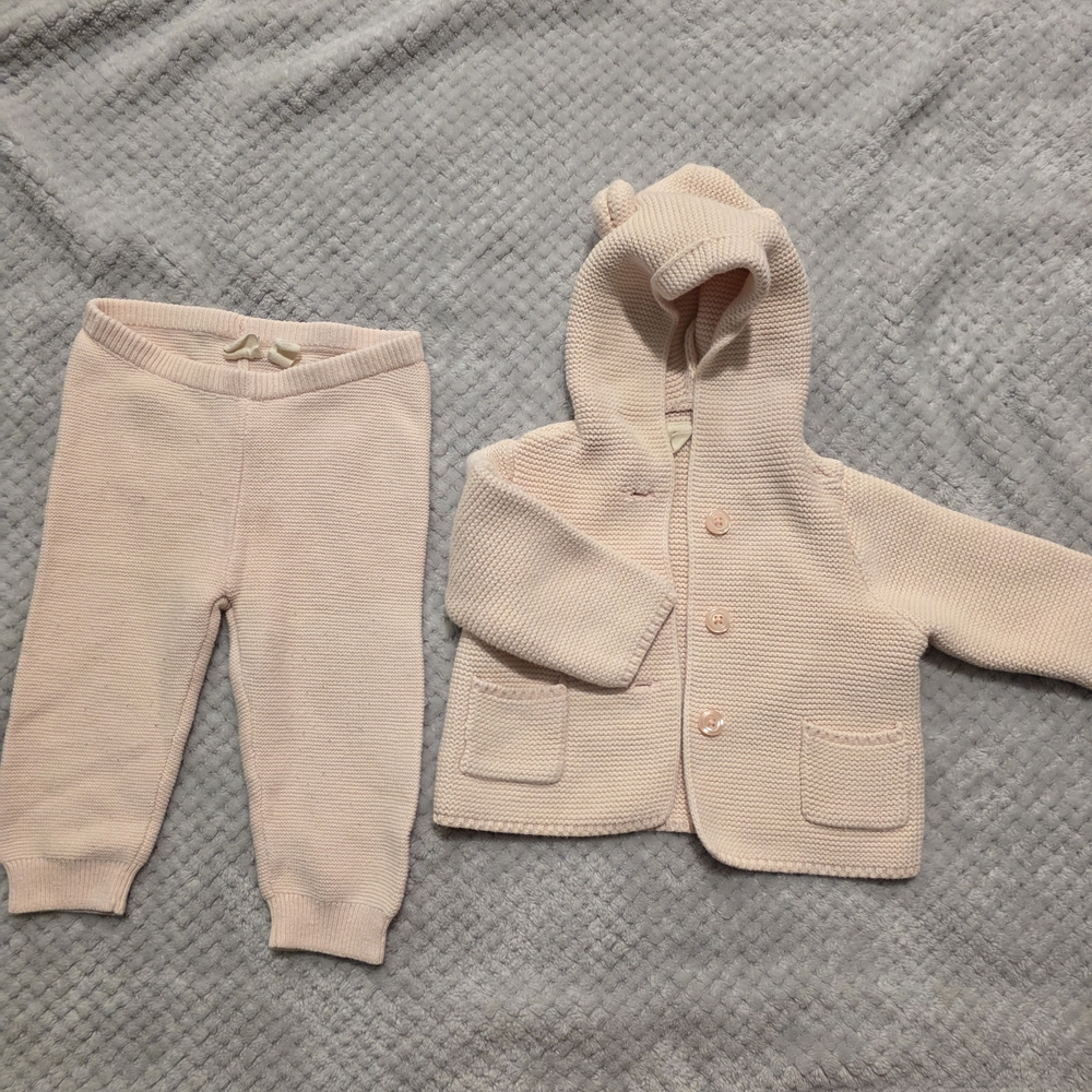 GAP Soft Pink Baby Knit Outfit